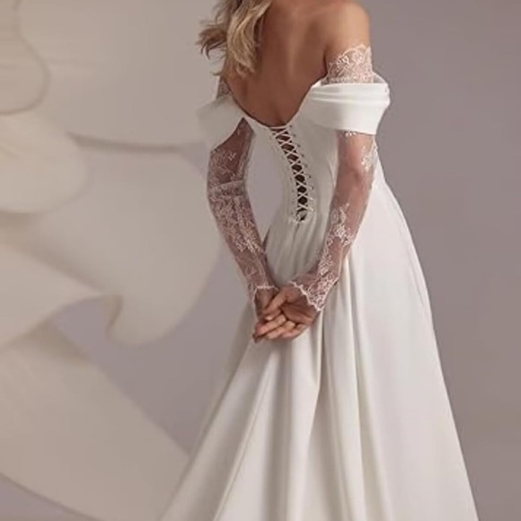 Chic Off-Shoulder Cream Wedding Dress - Picture 2 of 4